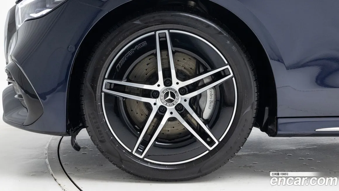 Mercedes-Benz E-Class 2025 из KR, фото 8