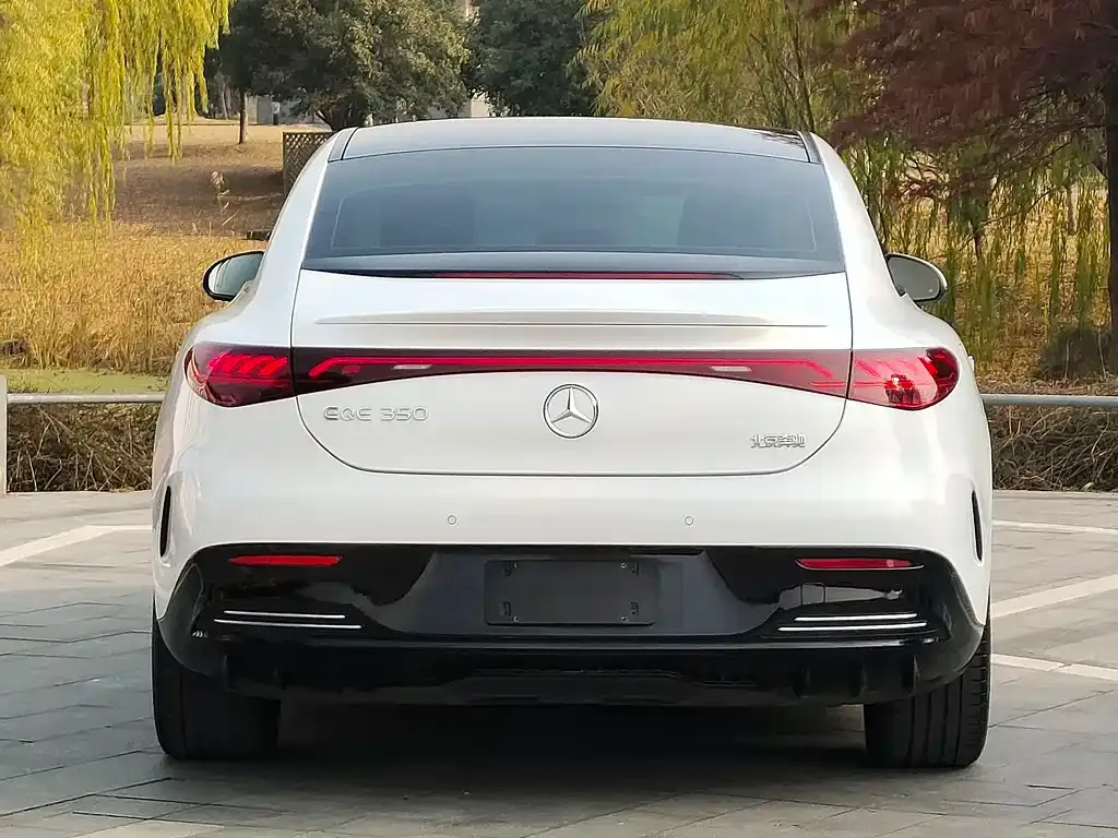 Mercedes-Benz EQE 2023 из CN, фото 10