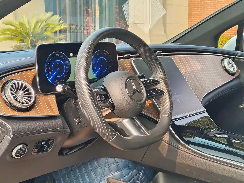 Mercedes-Benz EQE 2023 из CN, фото 9