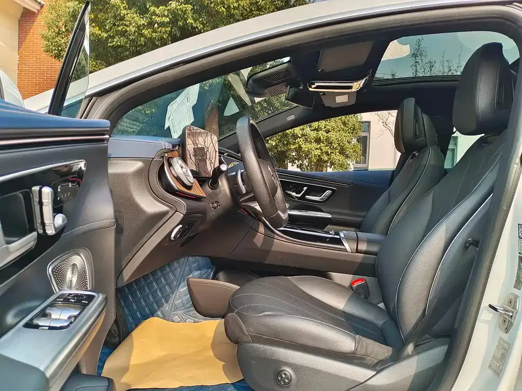 Mercedes-Benz EQE 2023 из CN, фото 4