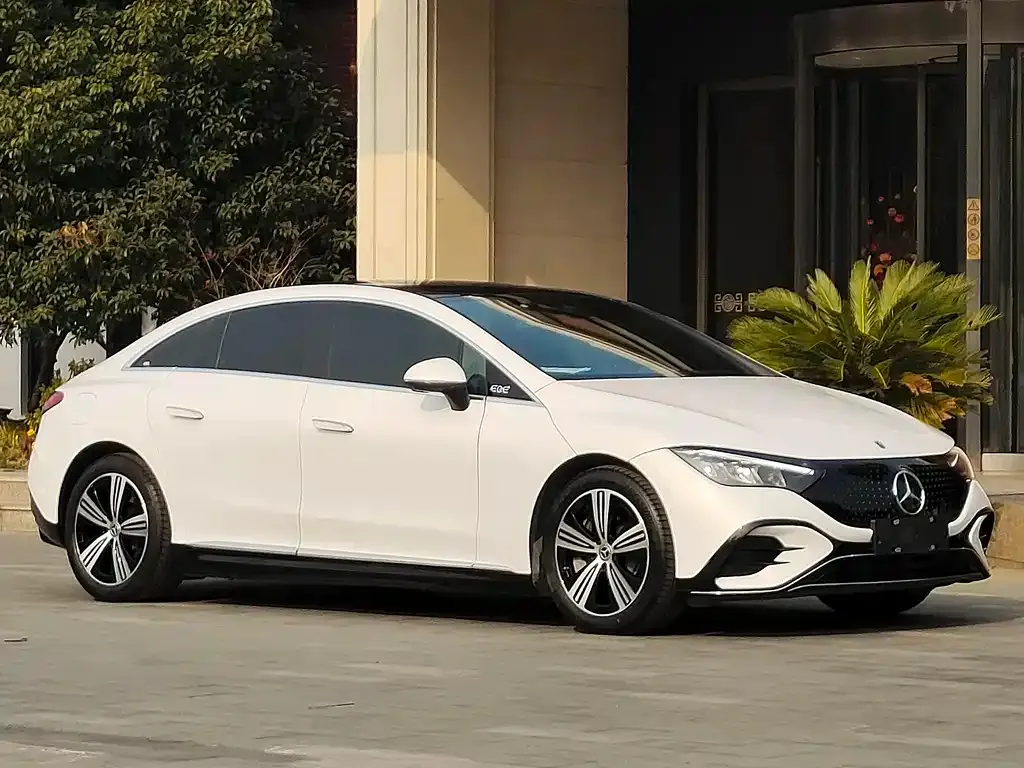 Mercedes-Benz EQE 2023 из CN, фото 2