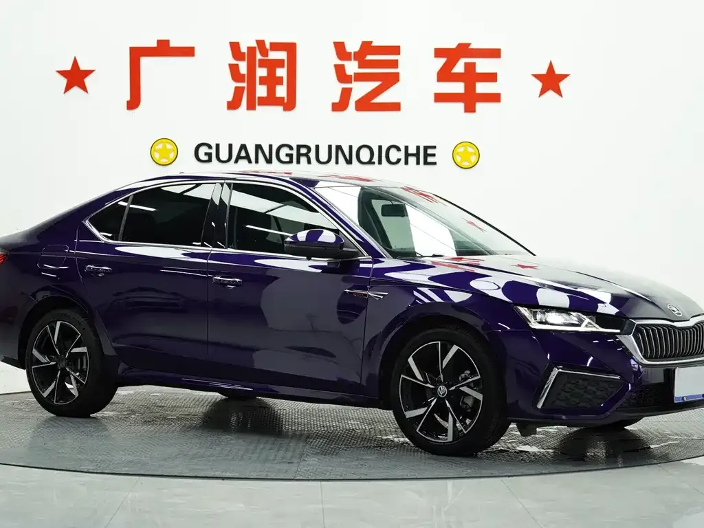 Skoda Octavia 2021 из CN, фото 3