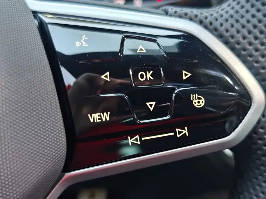 Volkswagen Tiguan L 2024 из CN, фото 4
