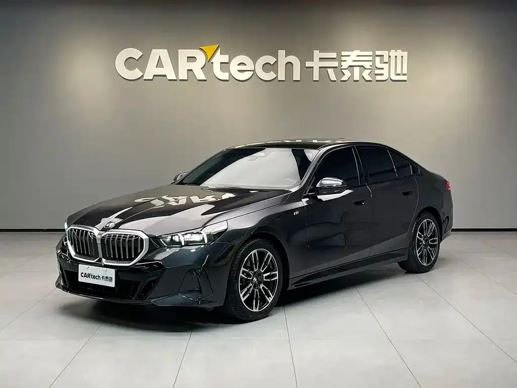 BMW 5 Series (Import) — фото 1