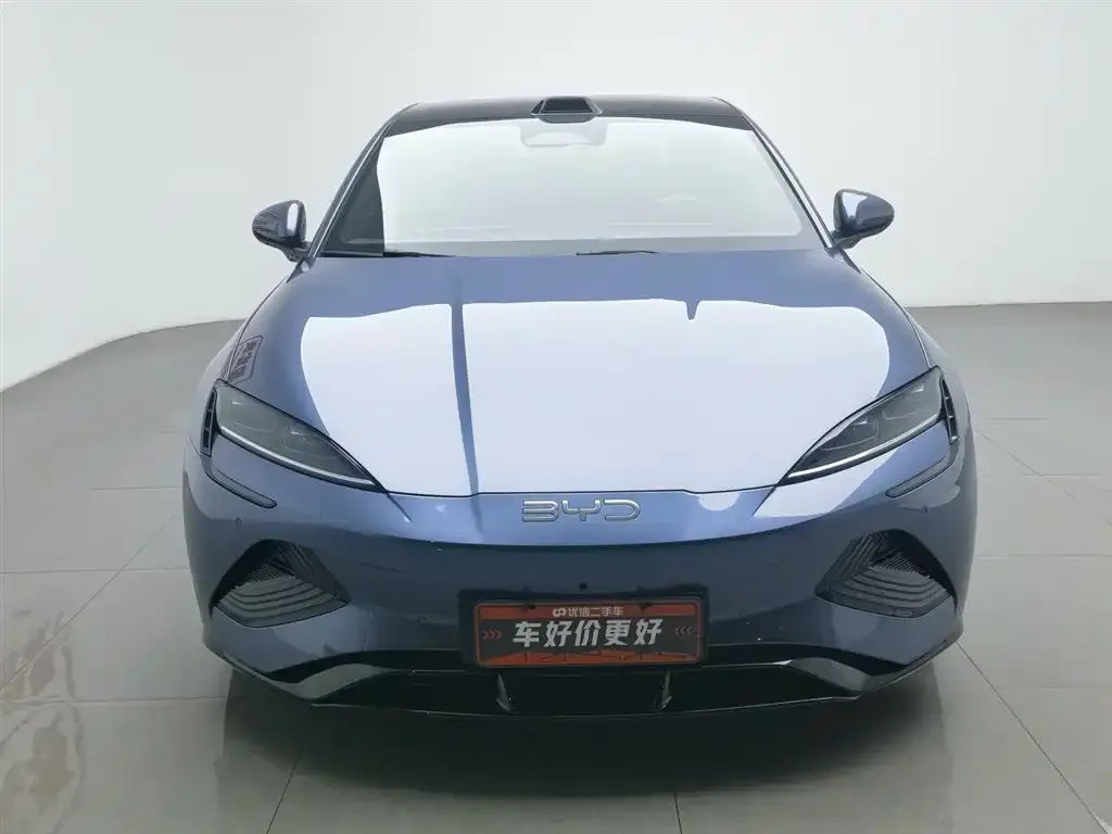 BYD Seal — фото 2