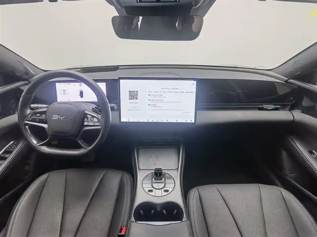 BYD Seal — фото 10