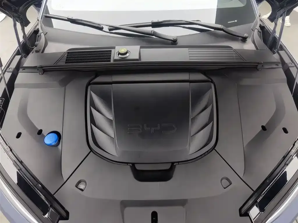 BYD Seal — фото 8
