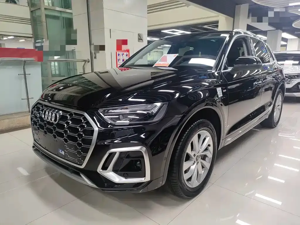 Audi Q5L 2022 из CN, фото 1