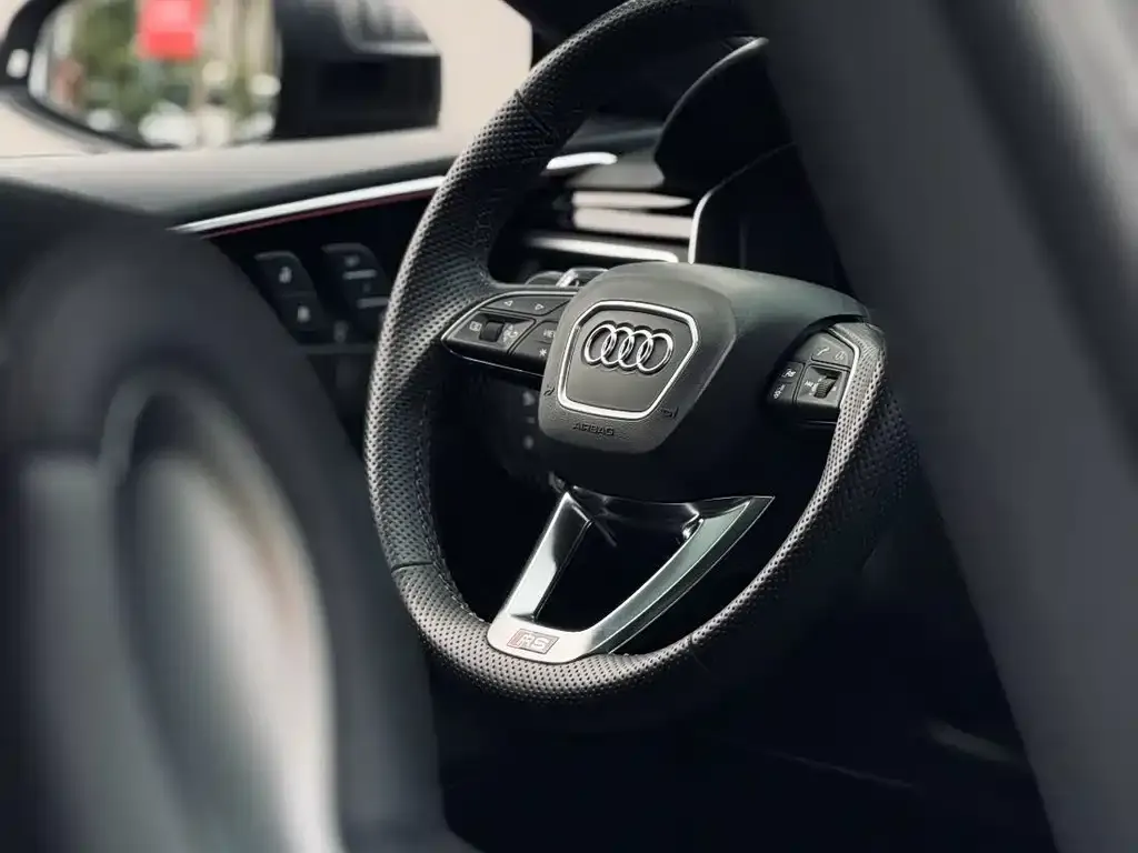 Audi RS 5 2024 из CN, фото 3