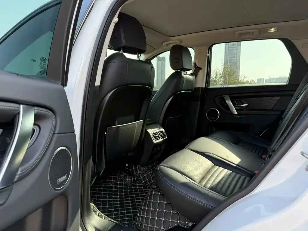 Land Rover Discovery Sport 2024 из CN, фото 2