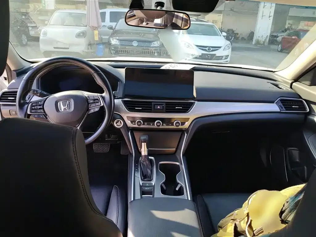 Honda Accord — фото 3