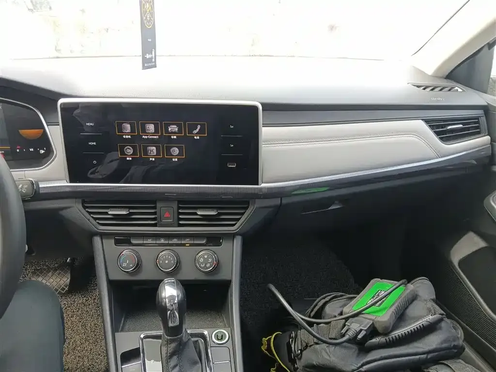 Volkswagen Bora 2024 из CN, фото 2