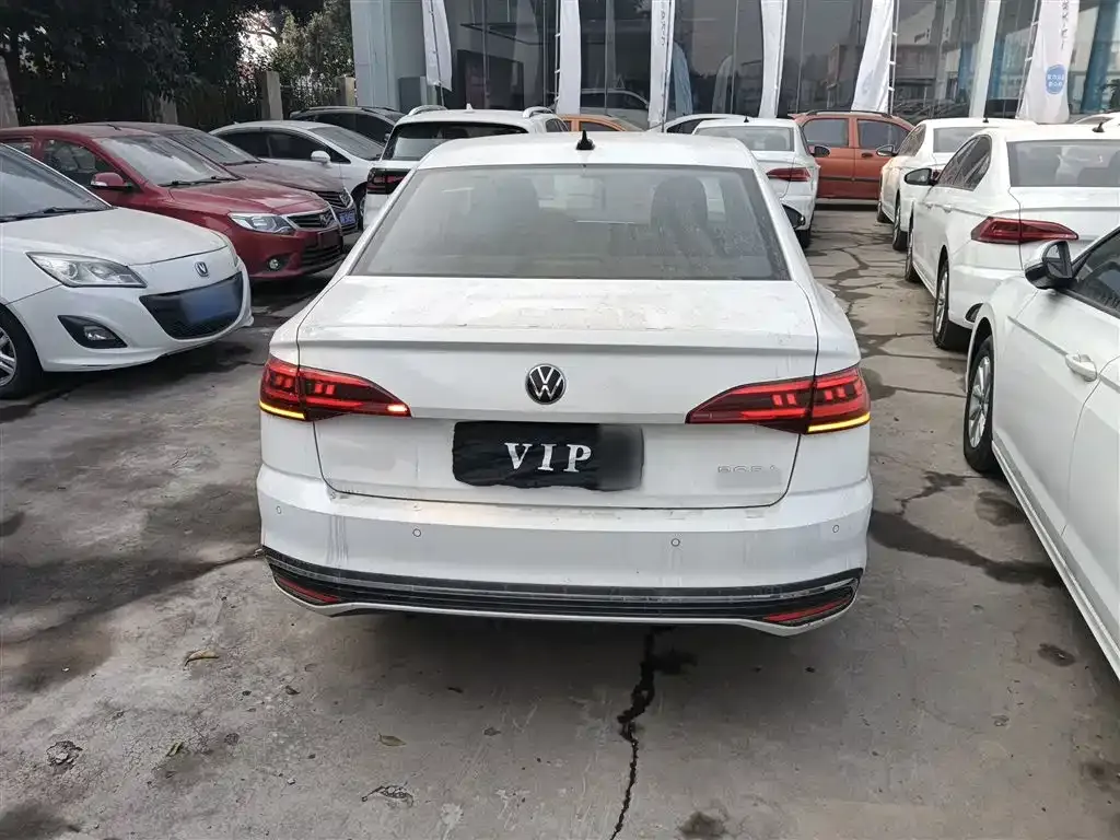 Volkswagen Bora 2024 из CN, фото 8