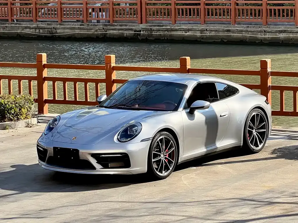 Porsche 911 — фото 1