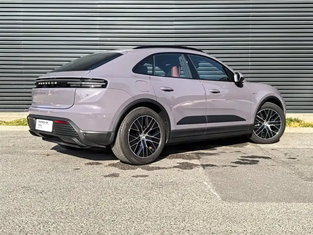 Porsche Macan EV — фото 10