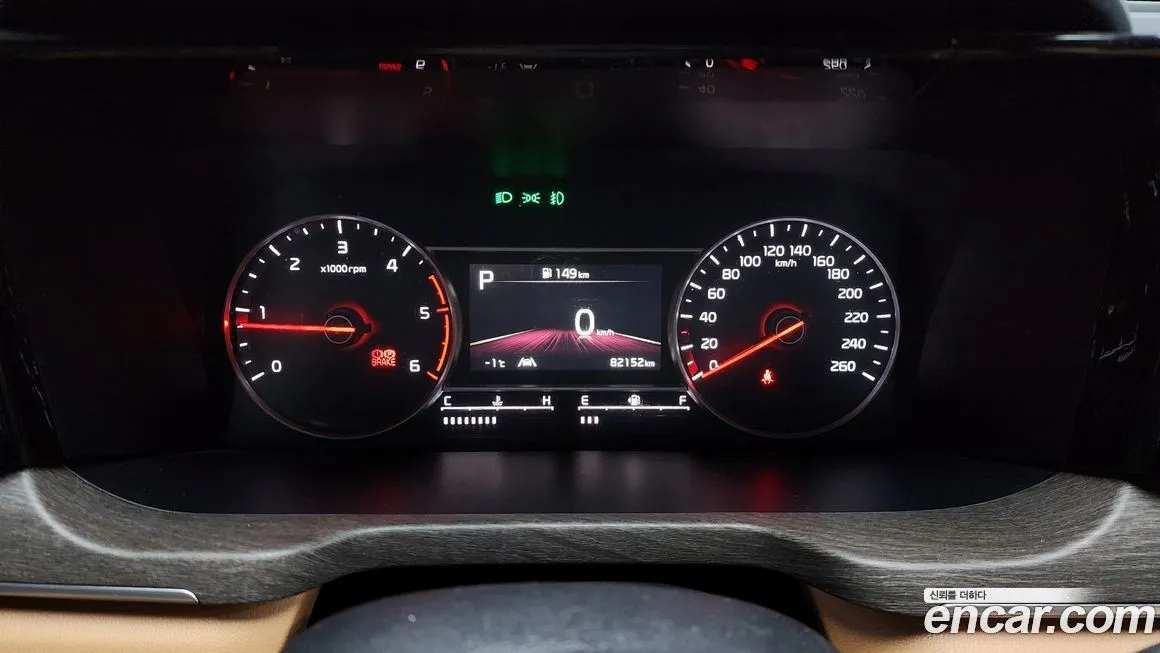 Kia Sorento — фото 5