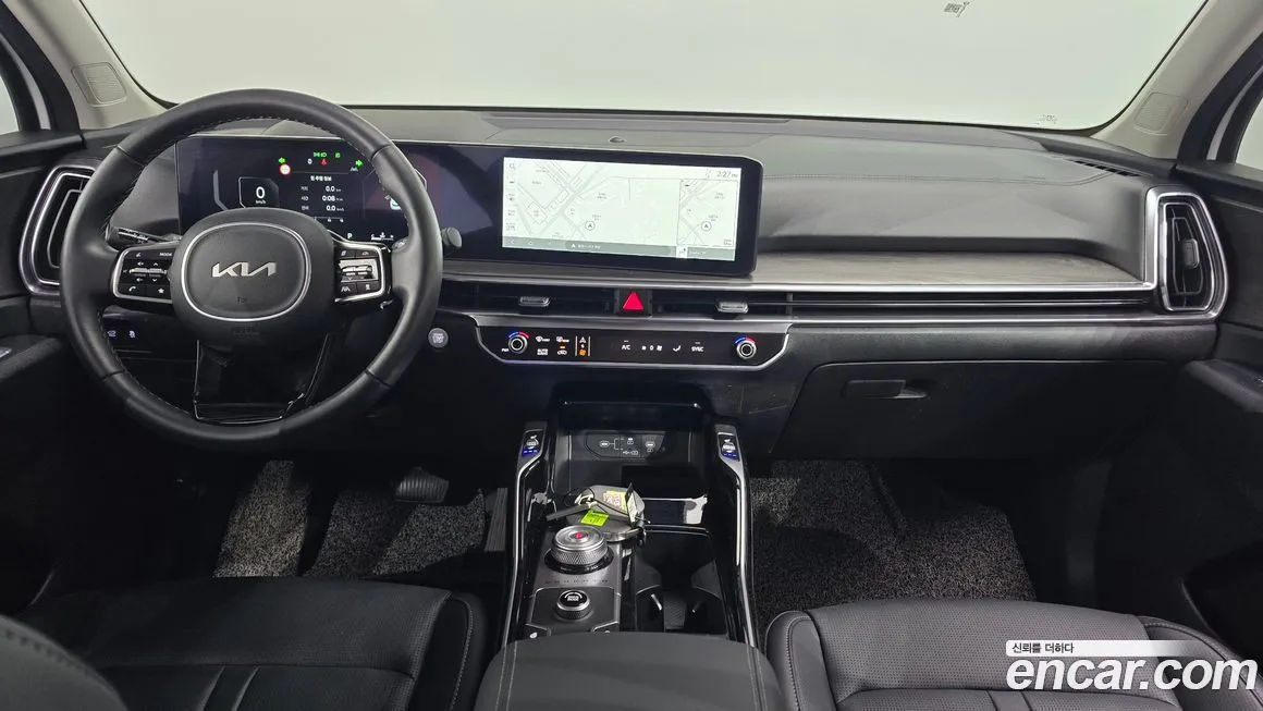 Kia Sorento — фото 7