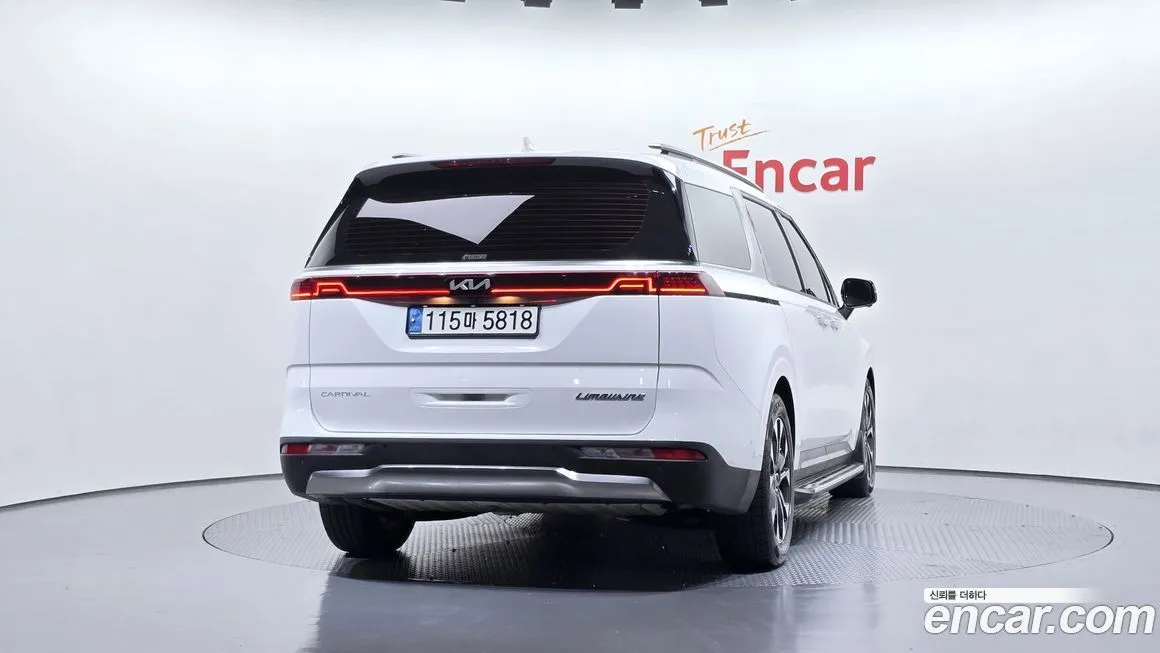 Kia Carnival — фото 2
