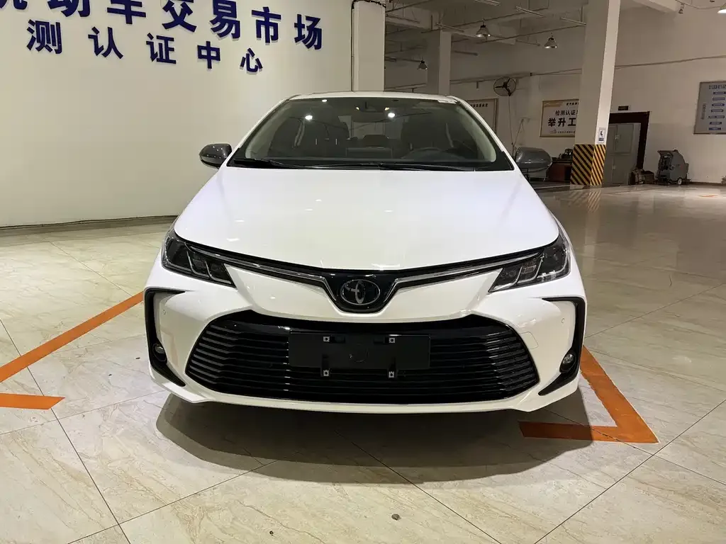 Toyota Corolla 2021 из CN, фото 2