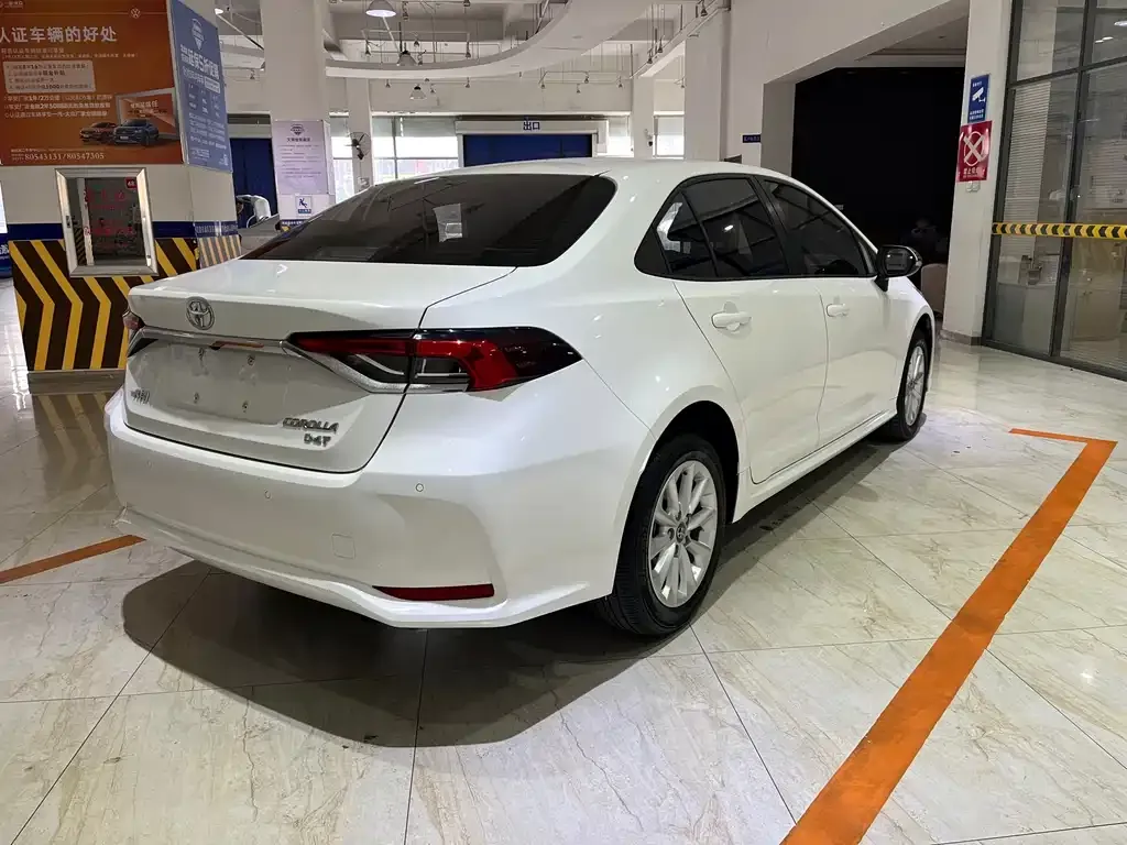 Toyota Corolla 2021 из CN, фото 4