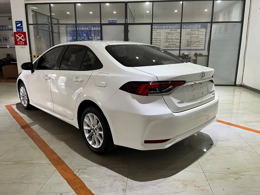 Toyota Corolla 2021 из CN, фото 6