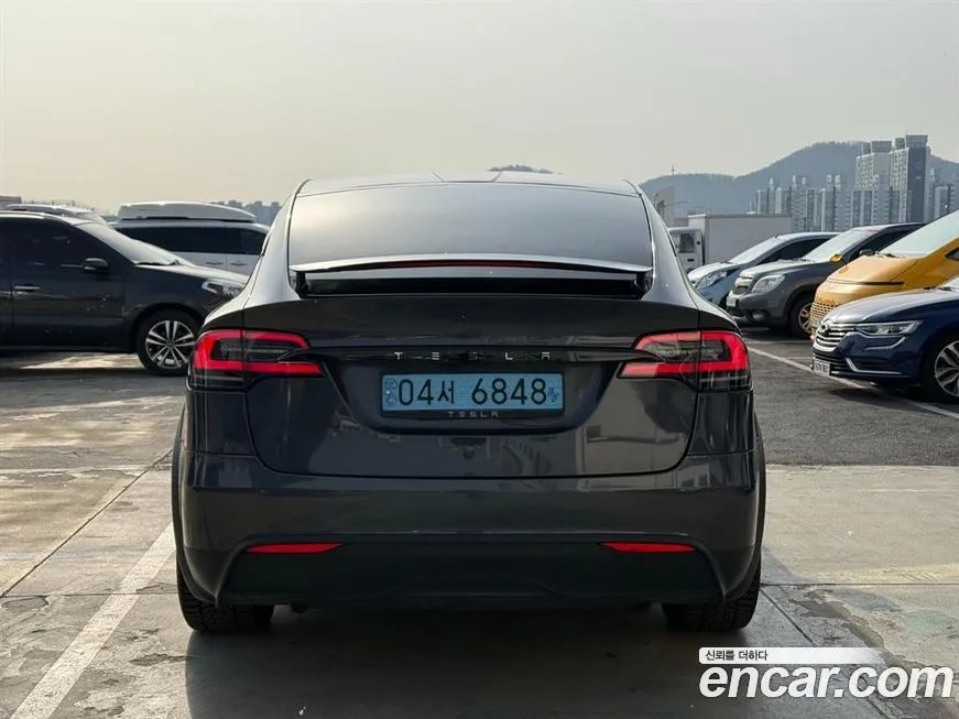 Tesla Model X 2023 из KR, фото 9