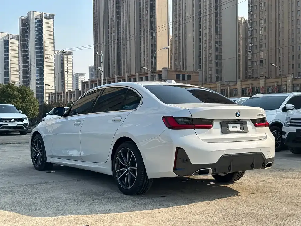 BMW 3 Series 2023 из CN, фото 9