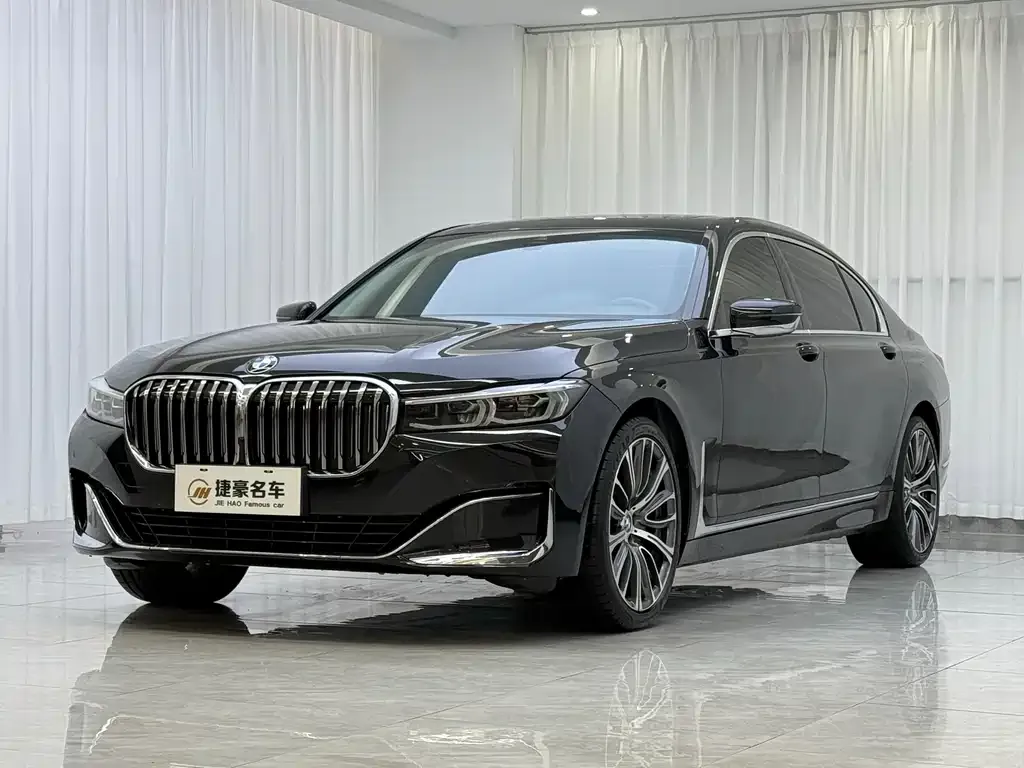 BMW 7 Series 2022 из CN, фото 1
