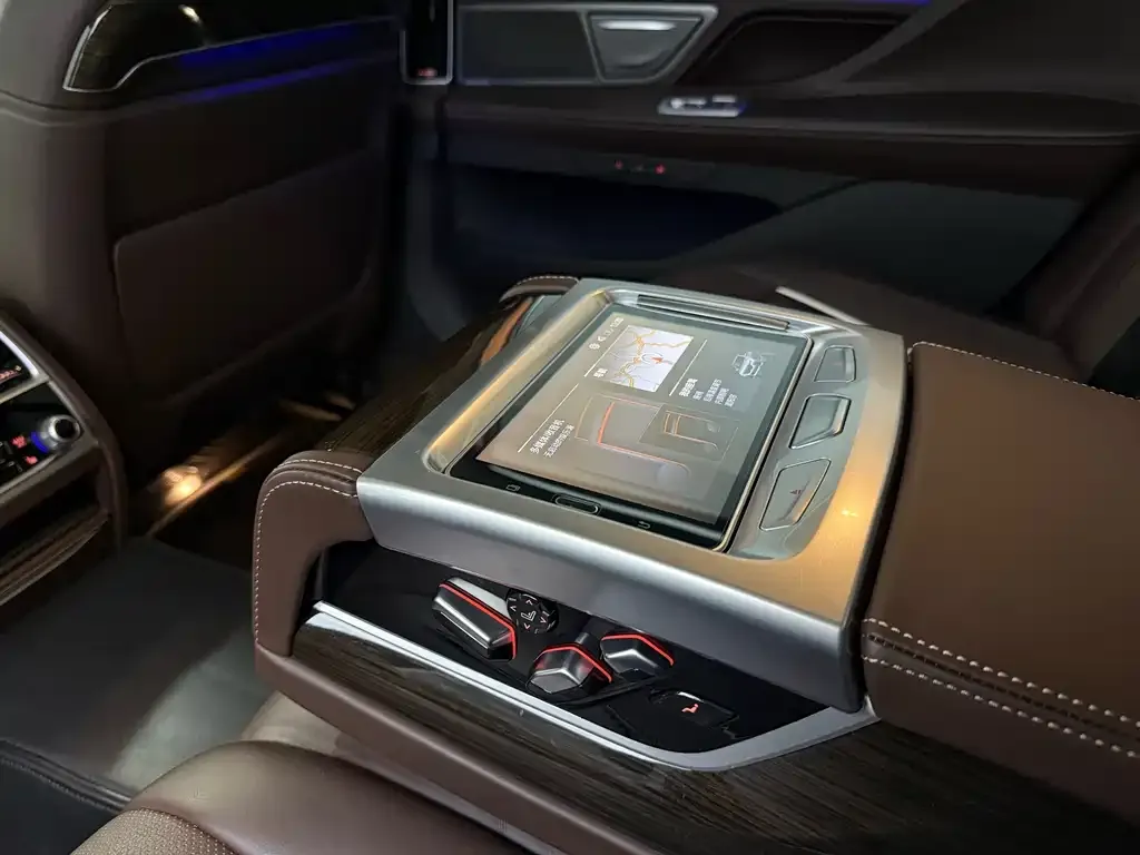 BMW 7 Series 2022 из CN, фото 5