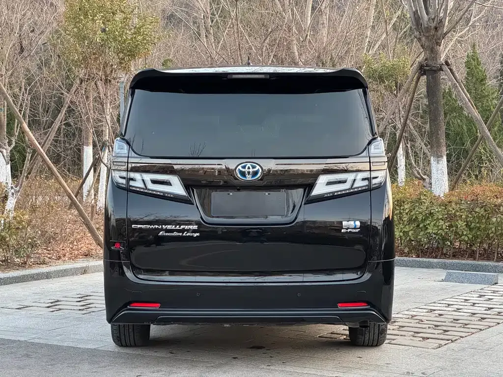 Toyota Vellfire 2023 из CN, фото 3