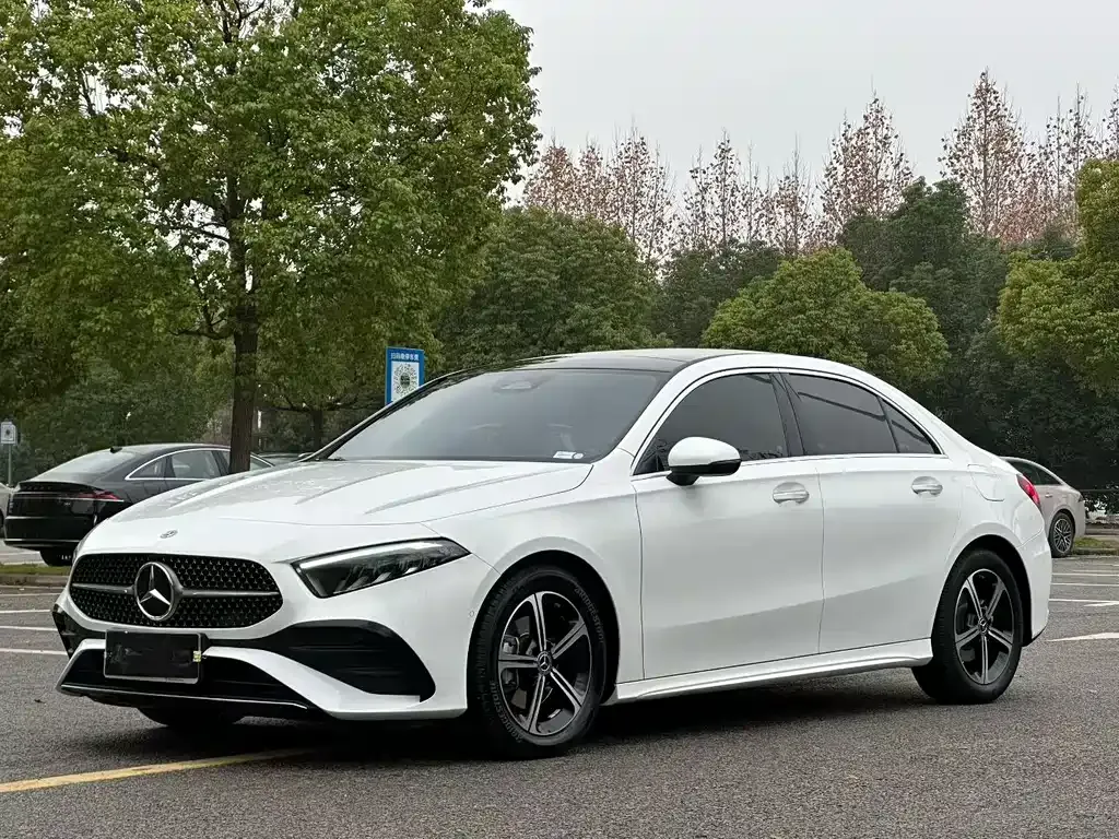 Mercedes-Benz A-Class 2023 из CN, фото 1