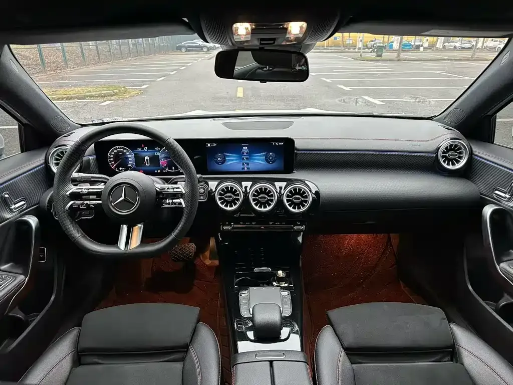Mercedes-Benz A-Class 2023 из CN, фото 2