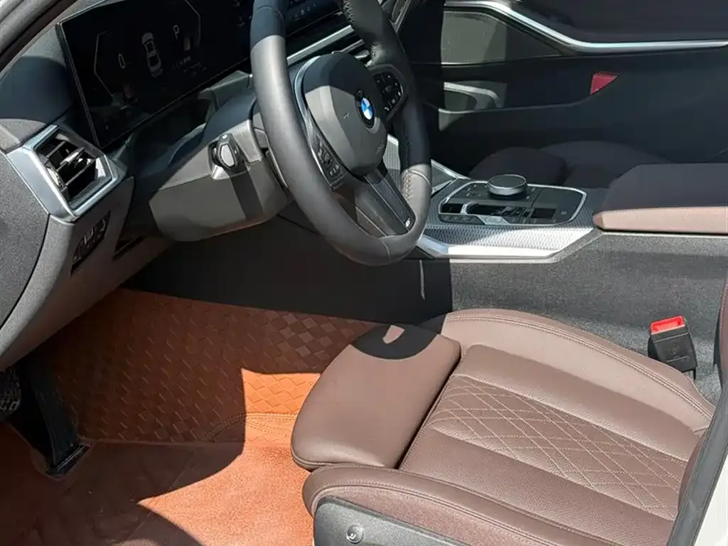 BMW 3 Series 2024 из CN, фото 3