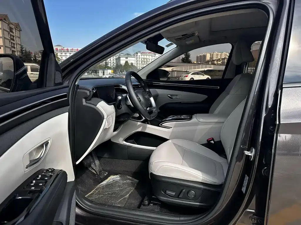 Hyundai Tucson 2022 из CN, фото 4