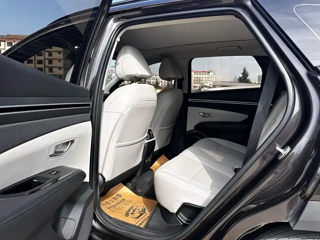Hyundai Tucson 2022 из CN, фото 7