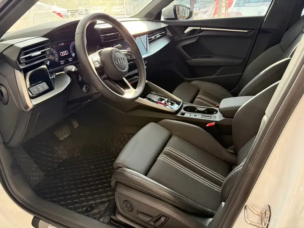 Audi A3 2022 из CN, фото 6