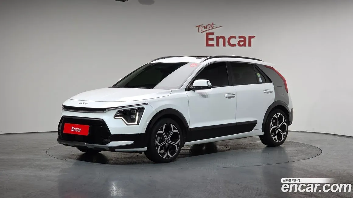 Kia Niro — фото 1