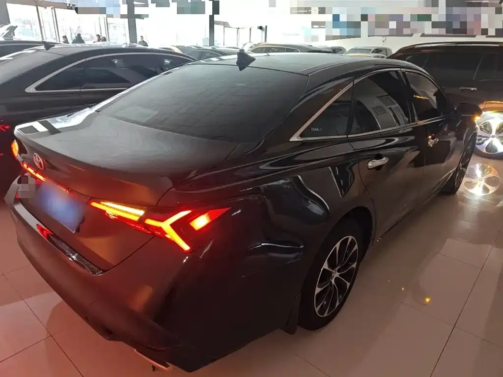 Toyota Avalon 2023 из CN, фото 5