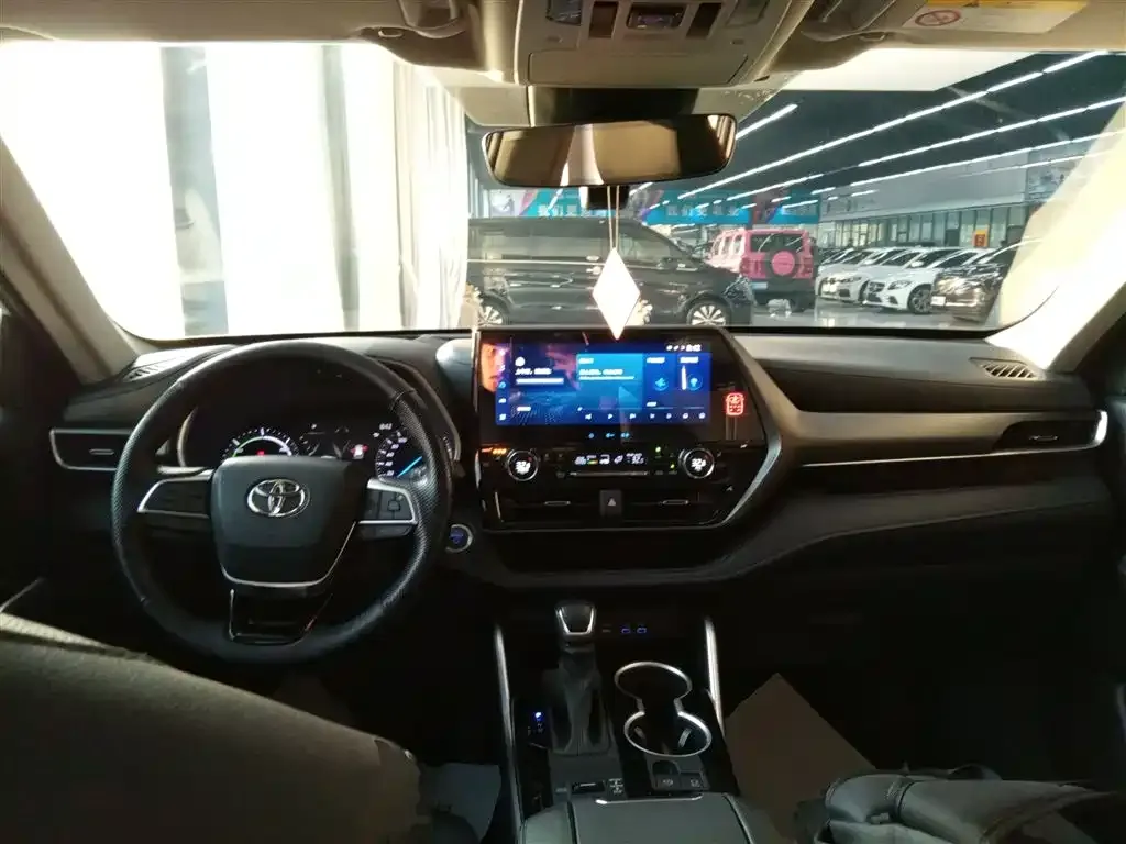 Toyota Highlander 2022 из CN, фото 8