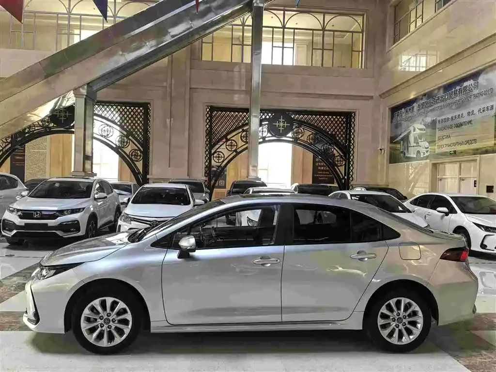 Toyota Corolla 2021 из CN, фото 4