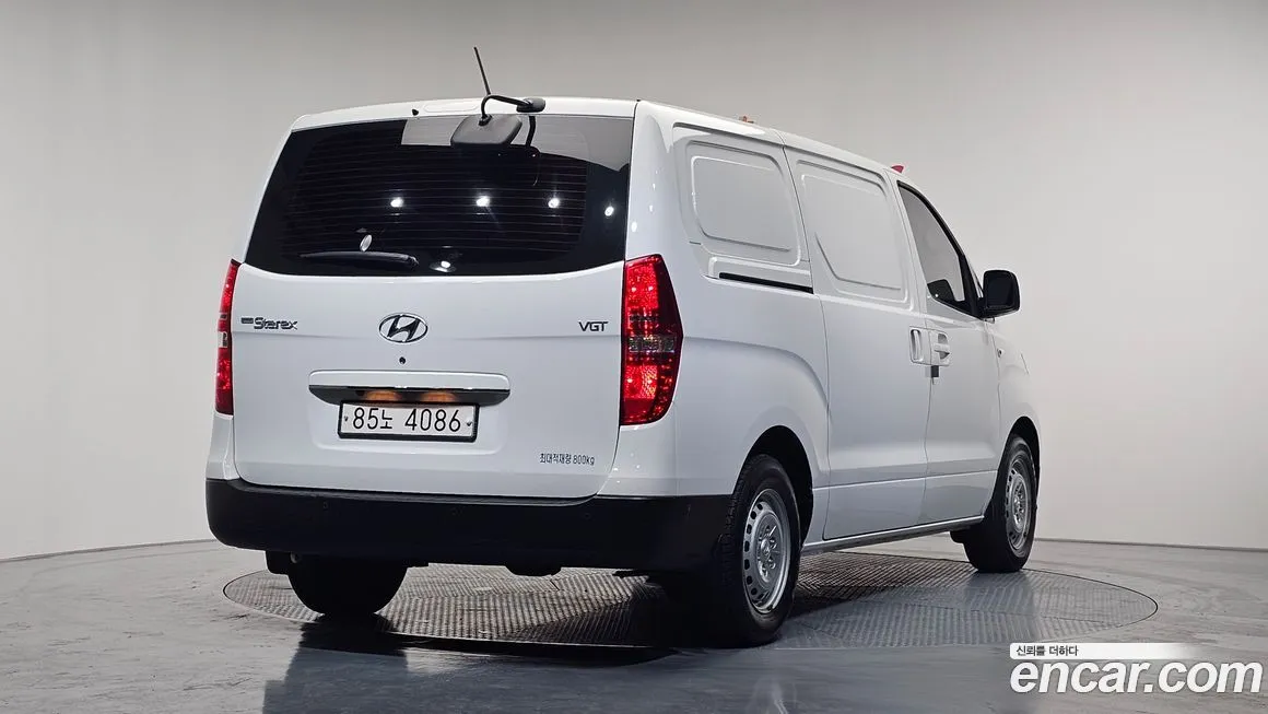 Hyundai Starex — фото 10