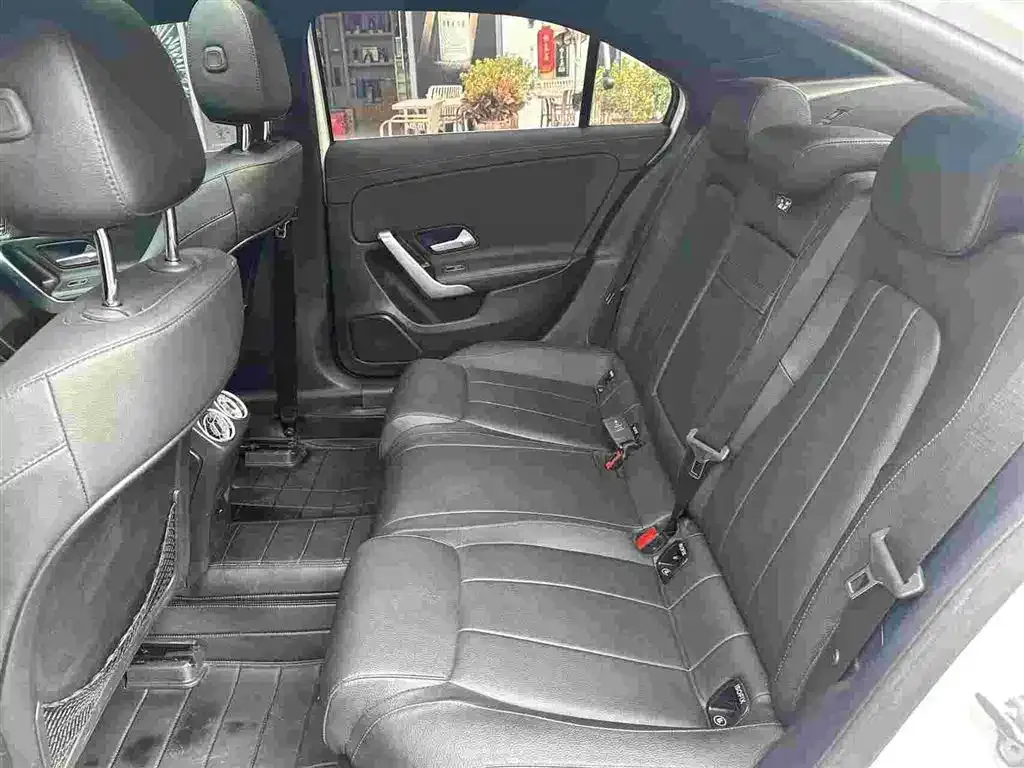 Mercedes-Benz A-Class 2023 из CN, фото 2