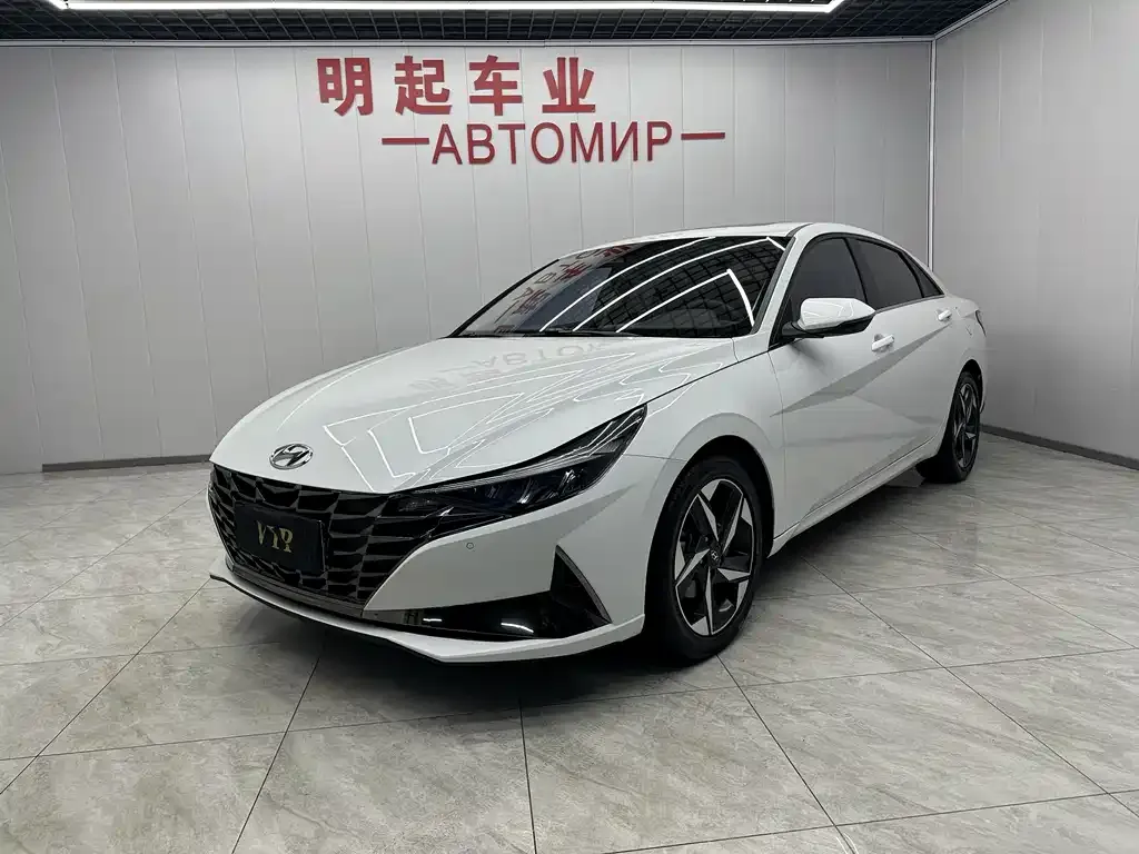 Hyundai Elantra 2022 из CN, фото 1