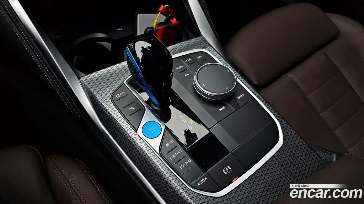 BMW i4 — фото 5