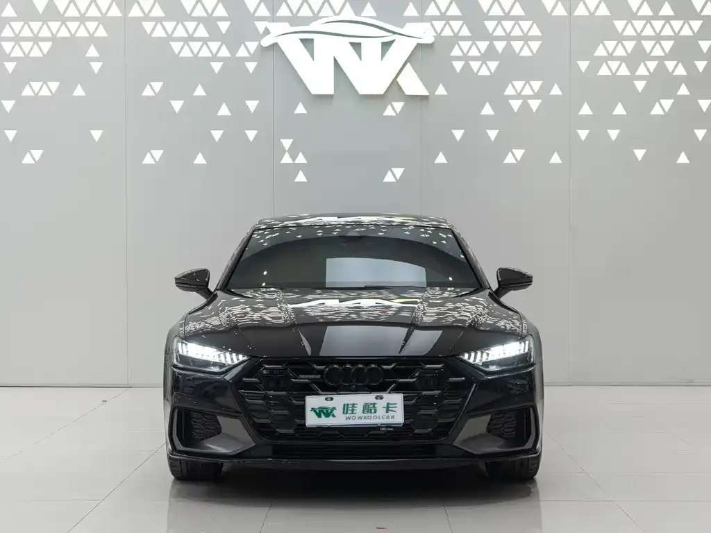 Audi A7L — фото 6