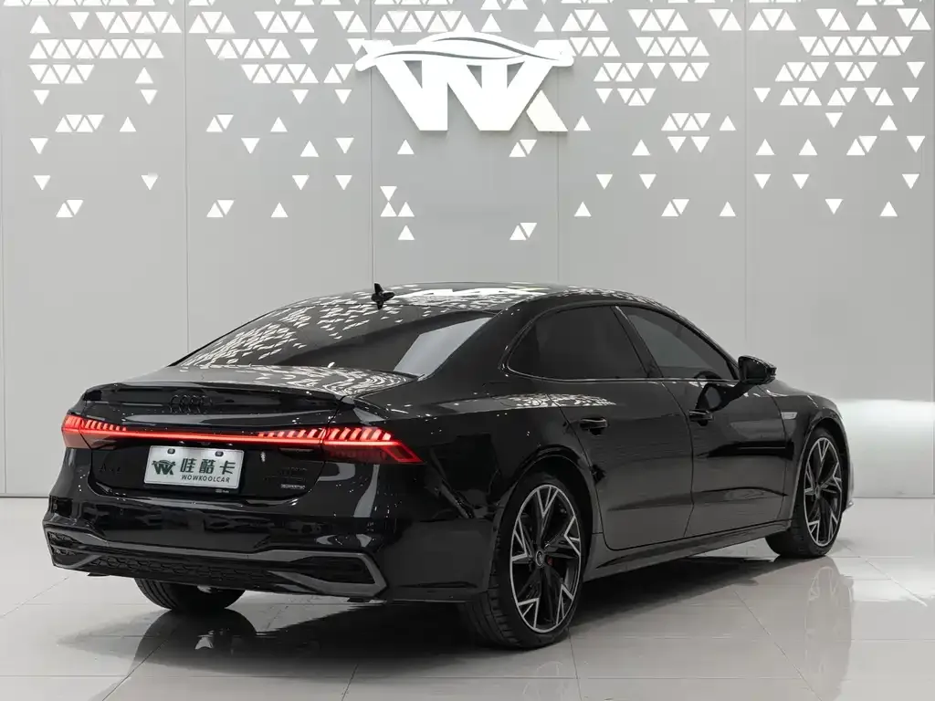 Audi A7L — фото 4