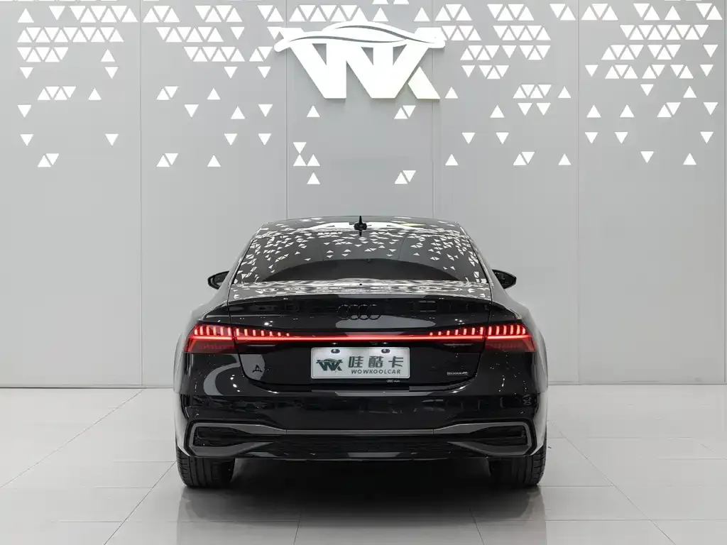 Audi A7L — фото 5