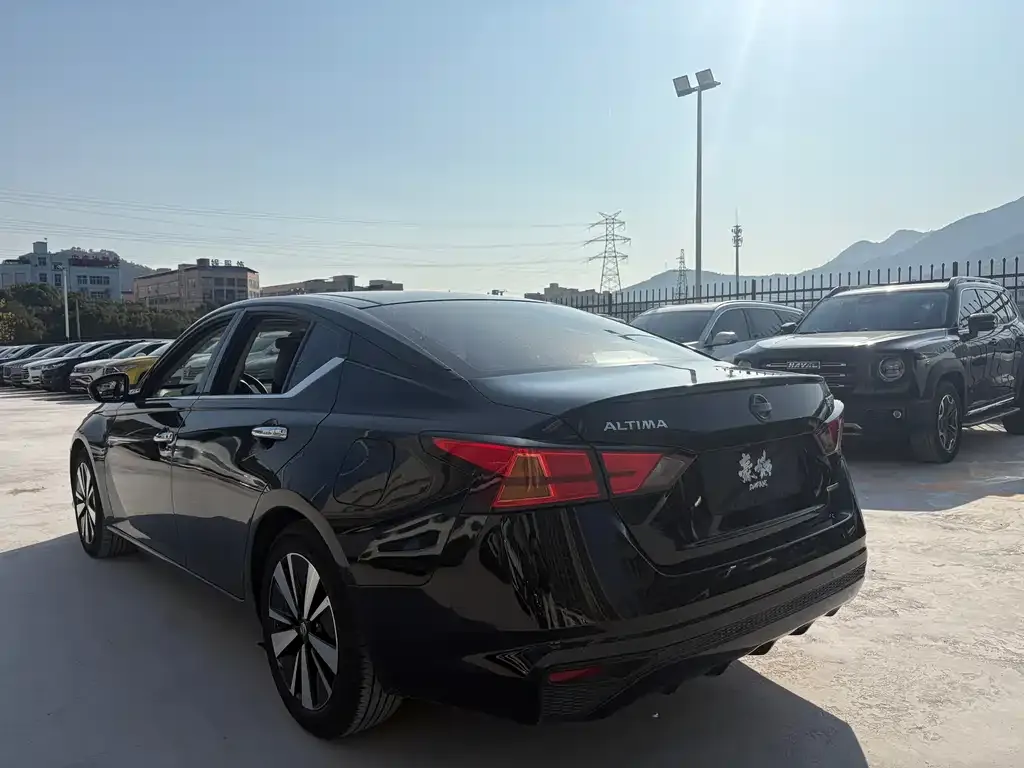 Nissan Teana 2022 из CN, фото 2