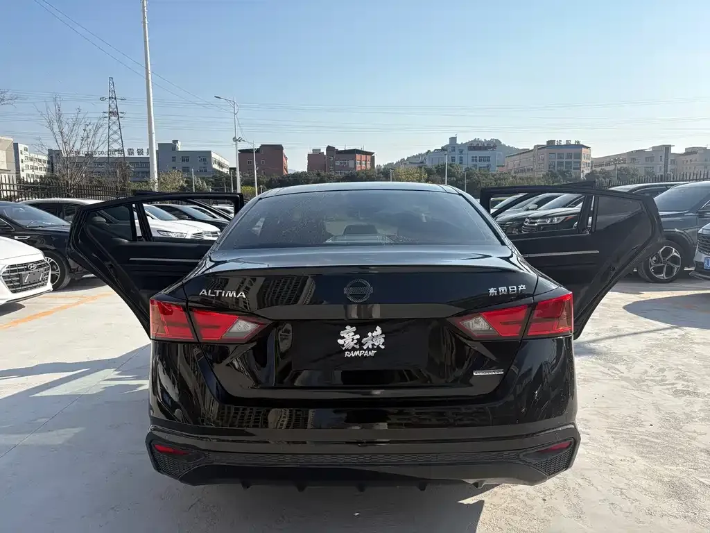 Nissan Teana 2022 из CN, фото 10