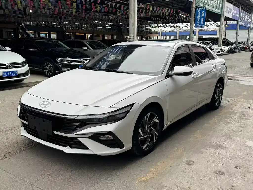 Hyundai Elantra 2024 из CN, фото 4
